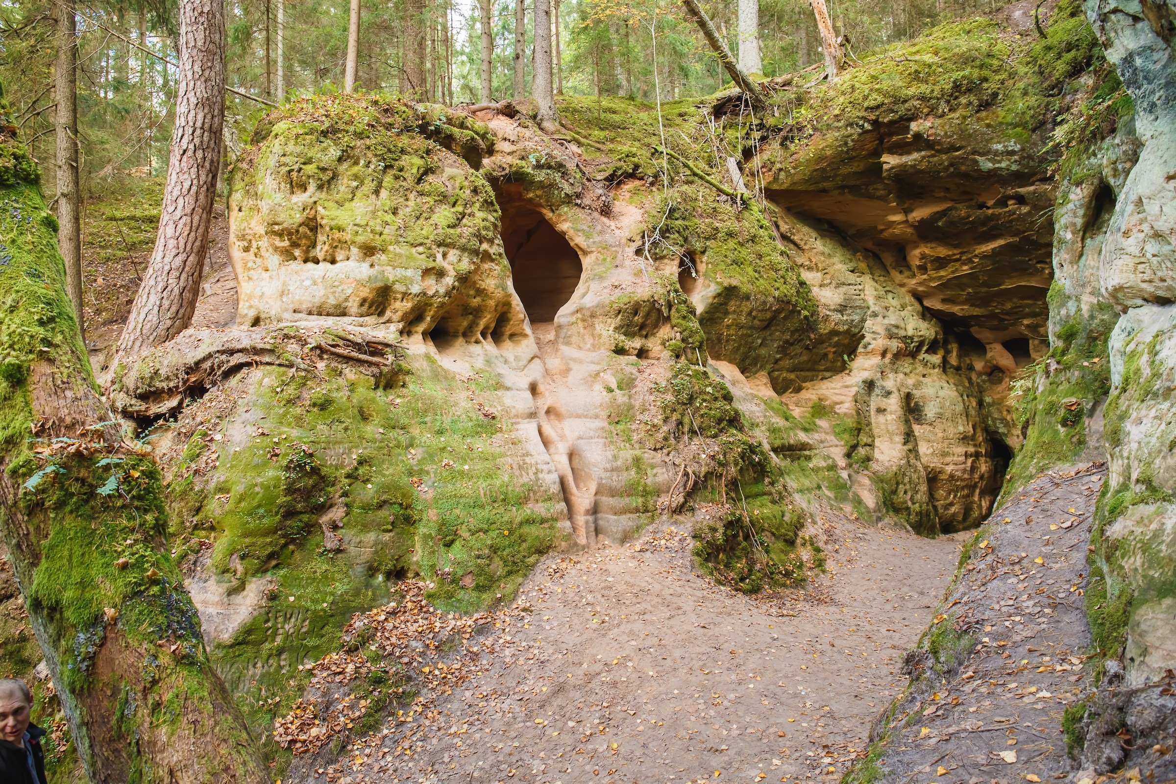 Līču – Laņģu klintis